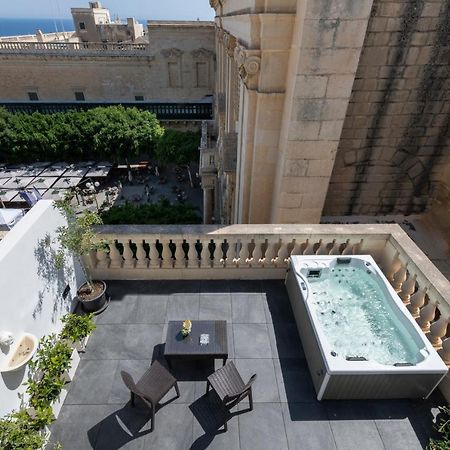 U Collection - A Luxury Collection Suites, バレッタ エクステリア 写真