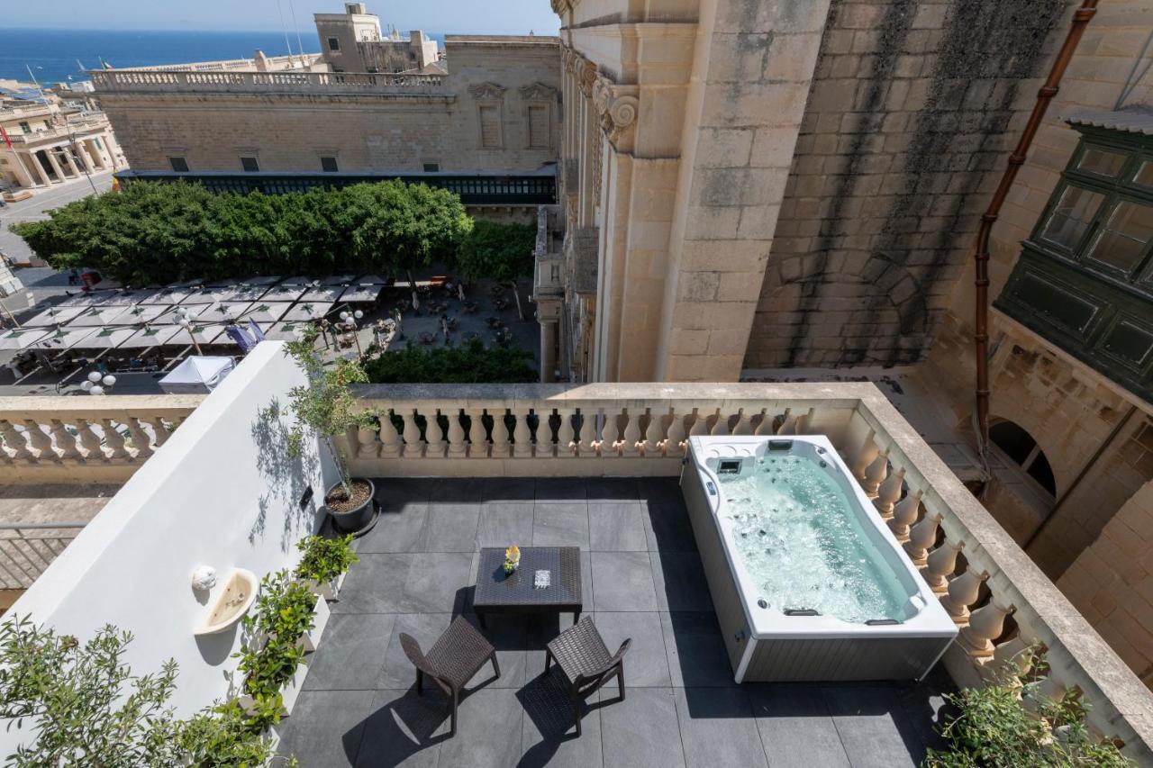U Collection - A Luxury Collection Suites, バレッタ エクステリア 写真