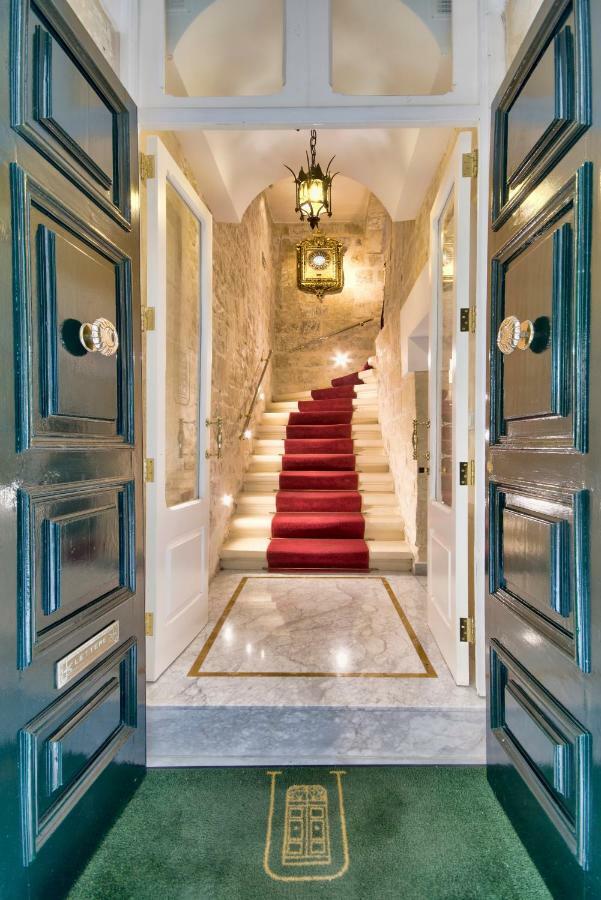 U Collection - A Luxury Collection Suites, バレッタ エクステリア 写真